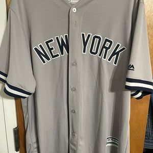 Brand new Yankees Jersey #27 XL